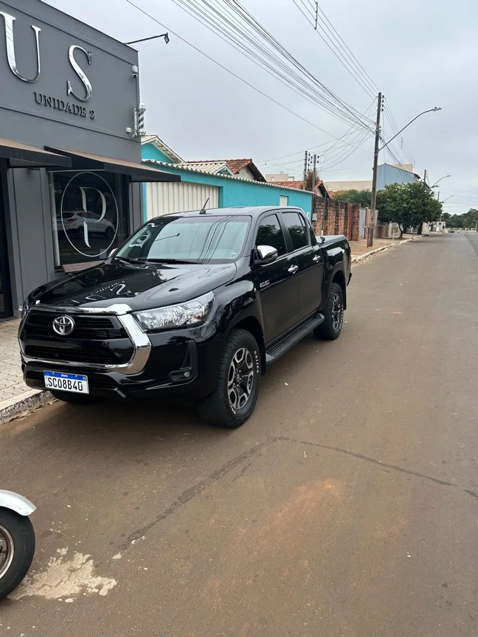 Hilux srv 23/24 único dono 250 mil reais   - Foto 2