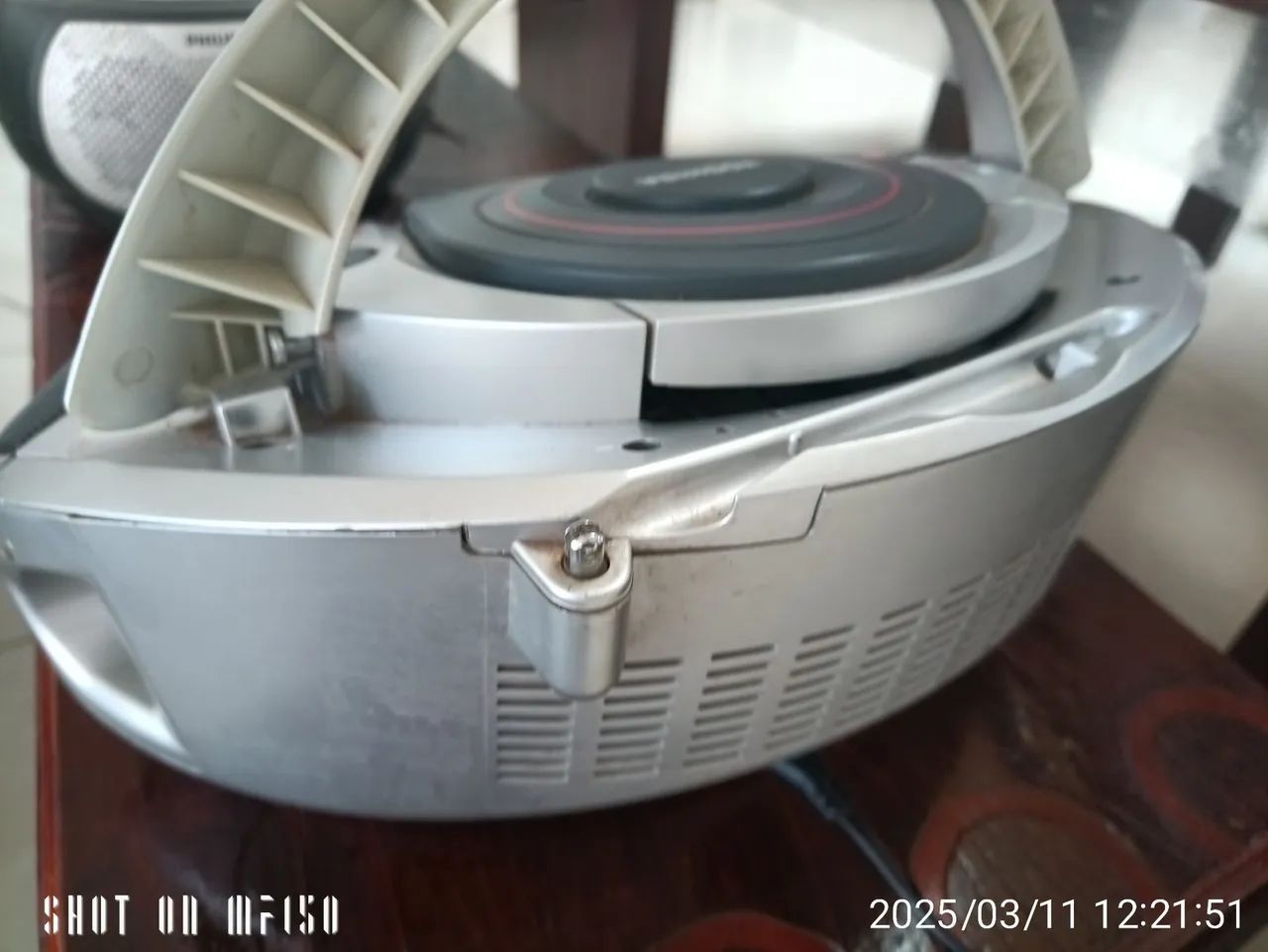 Rádio CD Player Toshiba Planet TR 8172MU - Foto 4