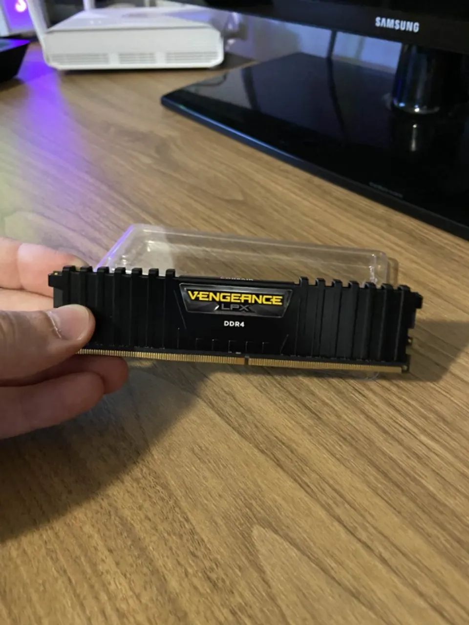 2 Memória RAM 8GB DDR4