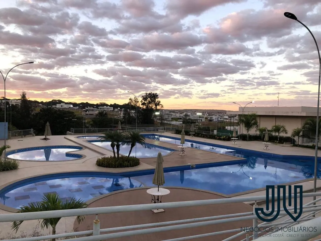 Lote/Terreno Condomínio Grand Trianon com 420 metros quadrados próximo a portaria