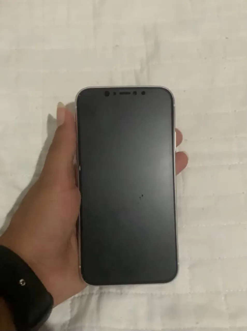 iPhone XR usado ?64 gb?