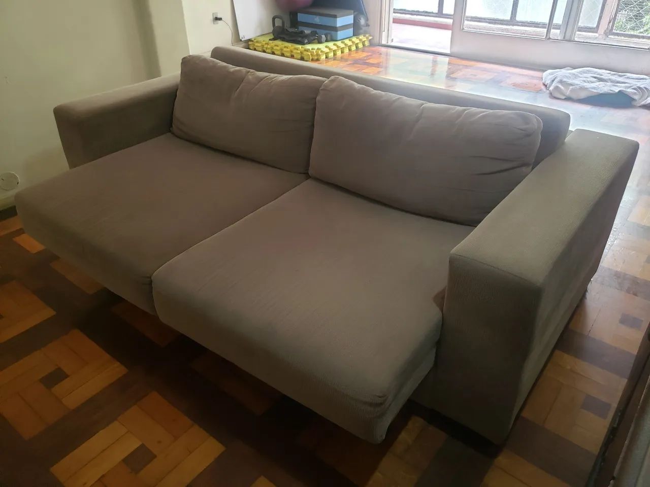 Sofá 3 lugares em ótimo estado
