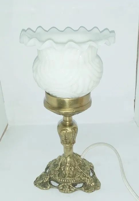 abajur em bronze com tulipa opalina - Foto 3