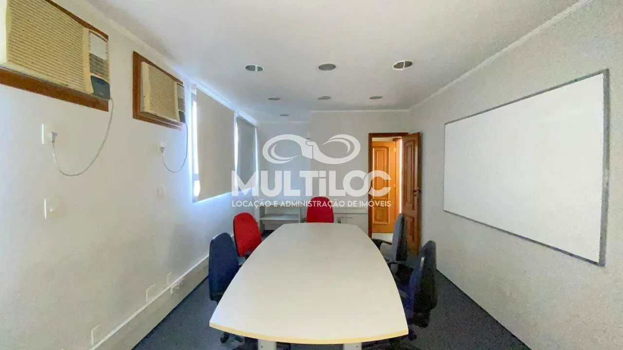 Sala Comercial para aluguel, no bairro Gonzaga em Santos