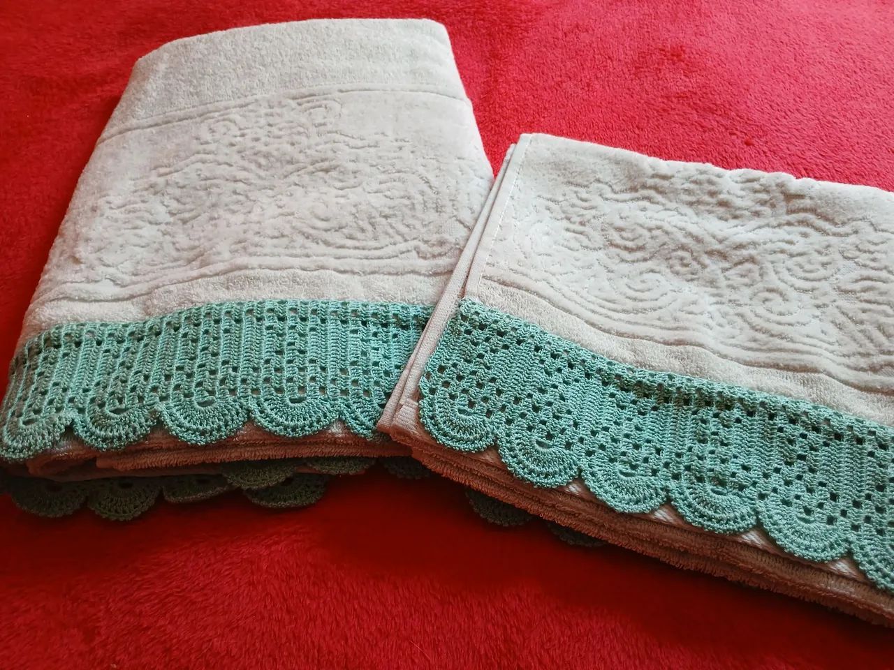 Conjunto de toalhas bordadas à mão  - Foto 4