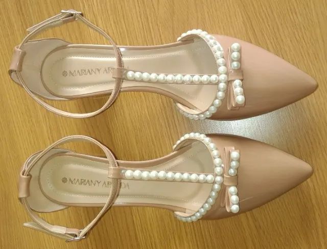 Sapato NOVO, lindo e sofisticado com Pérolas nº39 - Foto 2