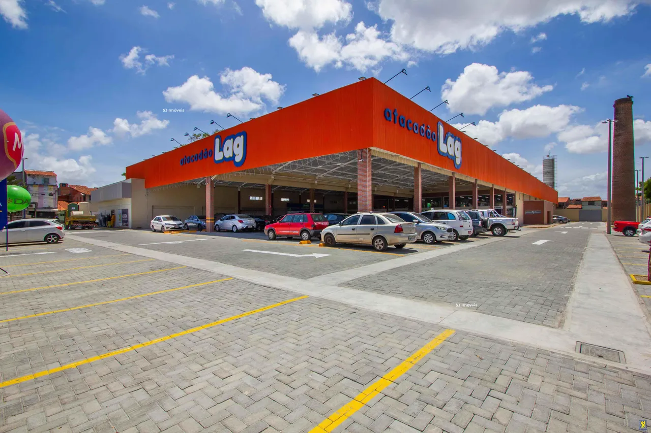 Loja no Centro Comercial Leste Oeste