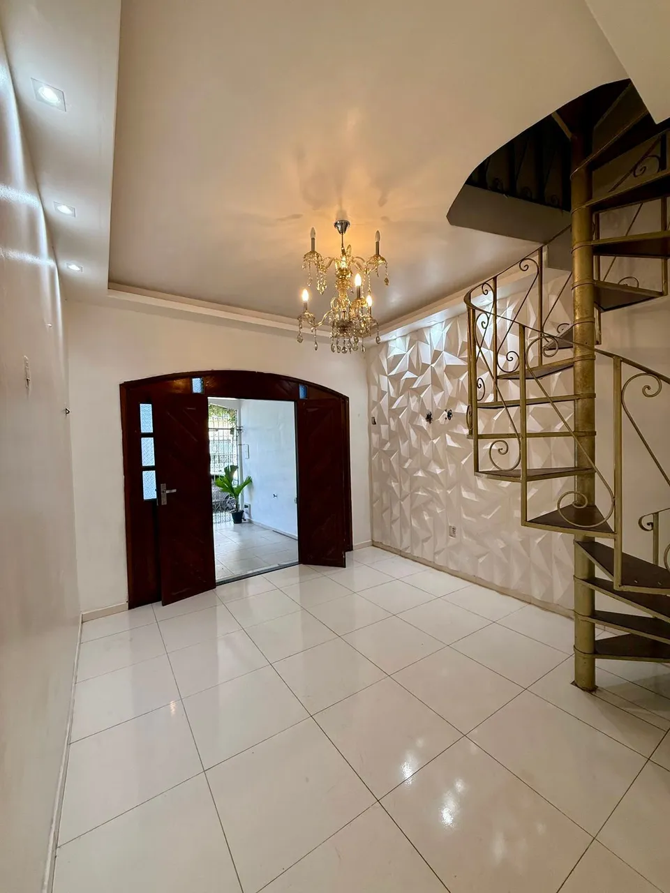 Casa - 3 quartos - São Brás - Aluga