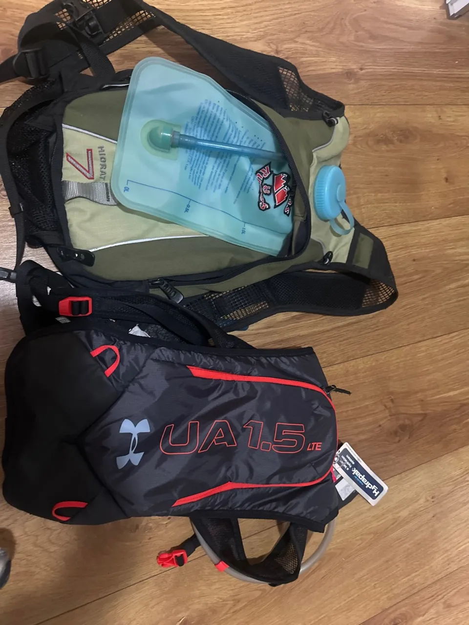 Mochila de Hidratação Under Armour UA 1.5 Lite