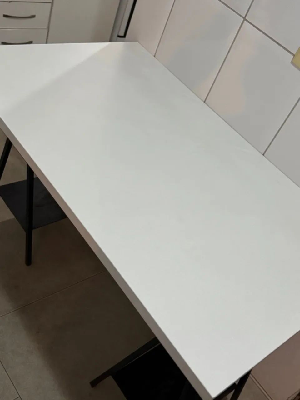 Mesa de Madeira com Pés de Ferro - Foto 2