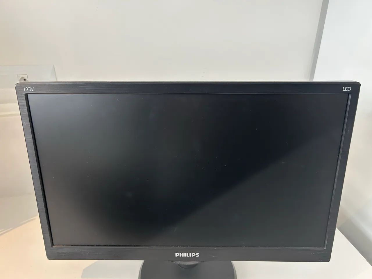 Monitor Philips 193V5LHSB2/57 - Foto 6