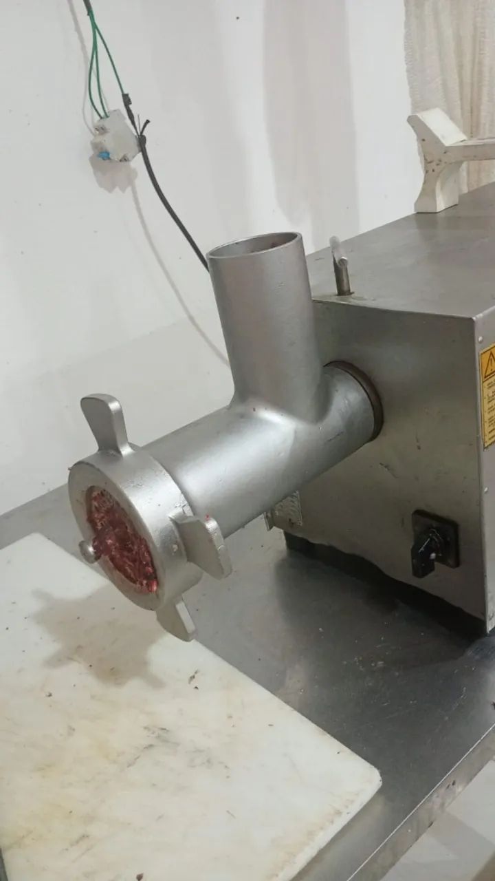 MOEDOR DE CARNE INDUSTRIAL CAF BOCA 98