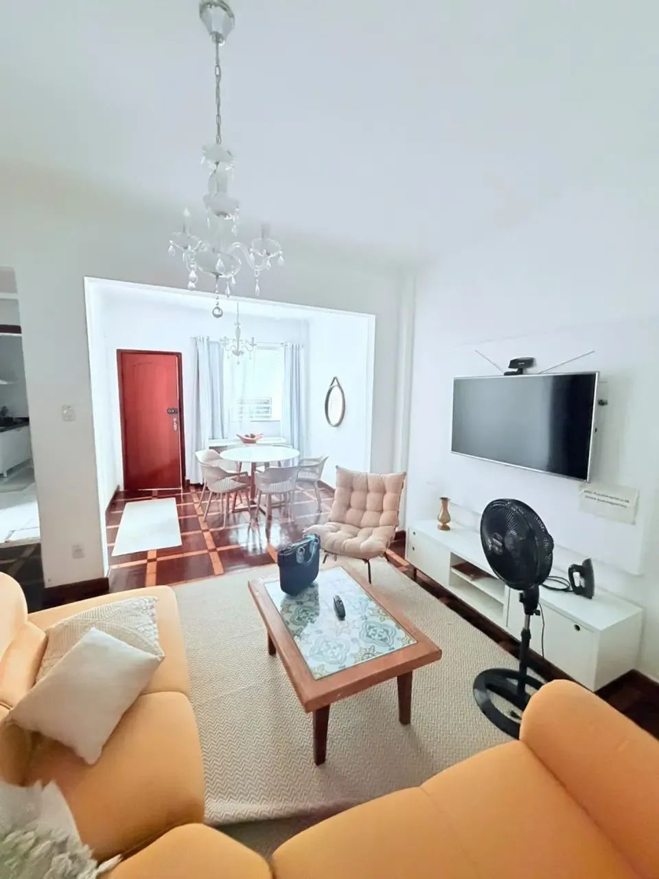 APARTAMENTO MOBILIADO E TOTALMENTE REFORMADO À VENDA  EDIFÍCIO GUALO