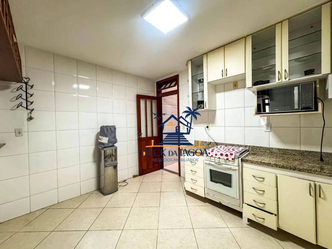 Casa com 2 dormitórios à venda, 97 m² por R$ 630.000,00 - Ogiva - Cabo Frio/RJ - Foto 9