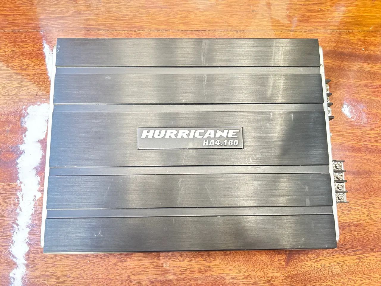Módulo Hurricane Ha4.160 640w Rms 2 Ohms 4 Canais