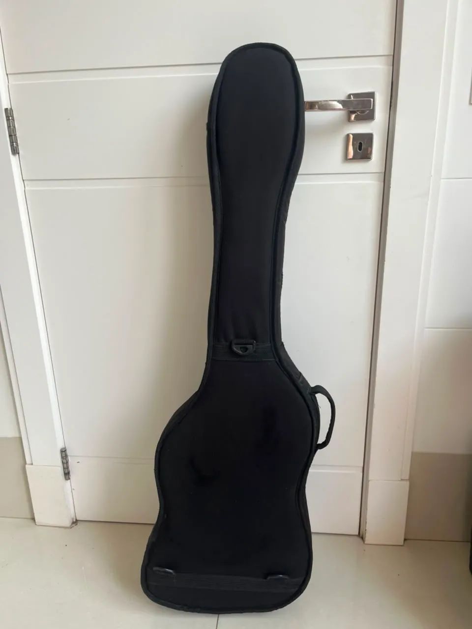 Capa Bag Acolchoada para Violão - Preta - Ótimo Estado - Foto 2