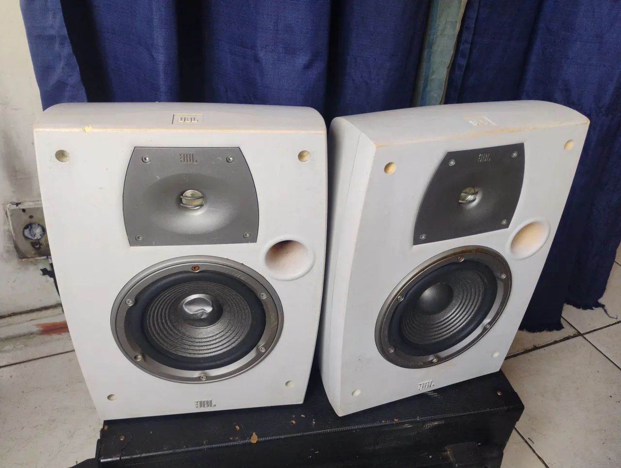 Caixas de som JBL N26 usadas funcionando  - Foto 5