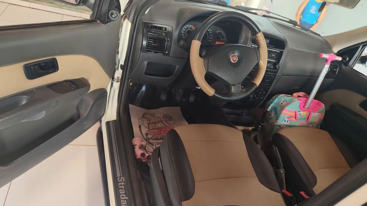 Fiat Strada Working 1.4 MPI Fire Flex 8V CD 2012 - Foto 2