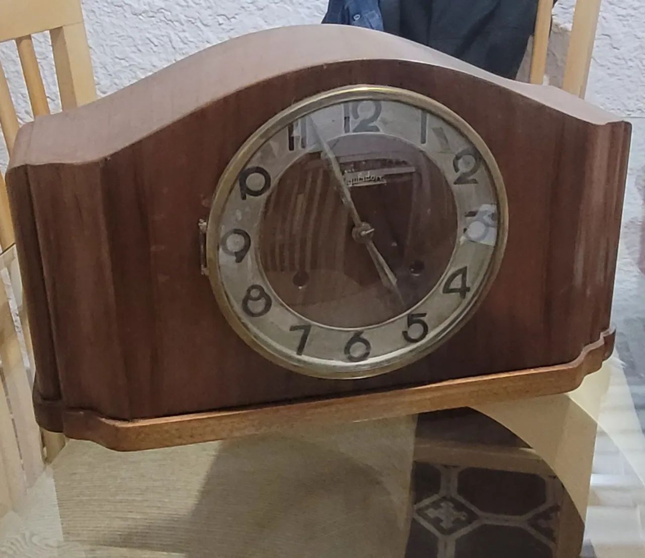 Antique Clock485451425268387845