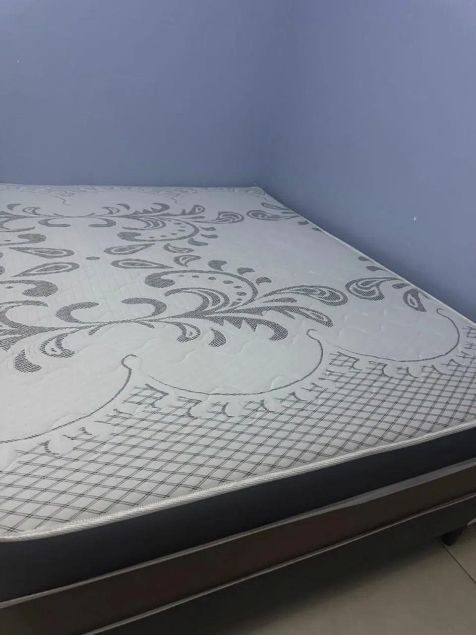 Cama Box de casal 