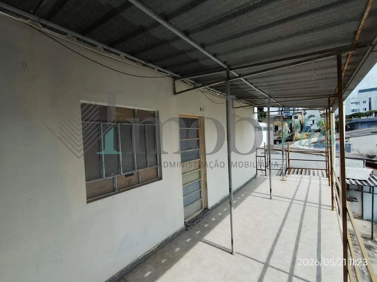 Lote com casas para investimento - Foto 4