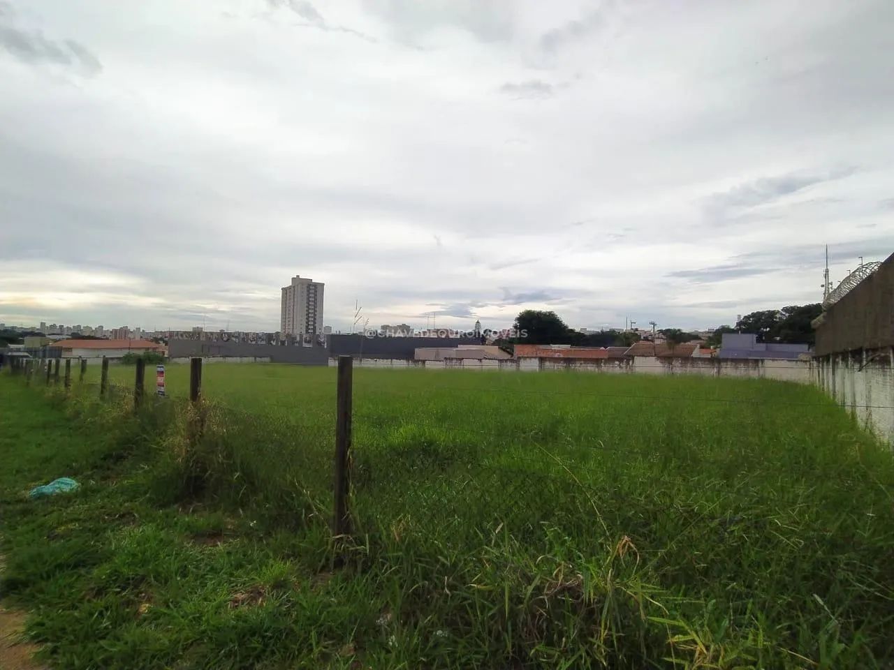Terreno à venda com 397 m², próximo à UPA do Parque do Mirante. - Foto 3