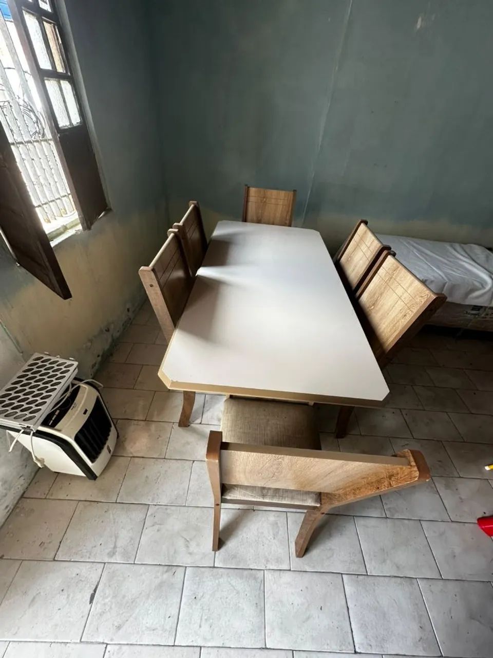Mesa com 6 cadeiras  - Foto 4