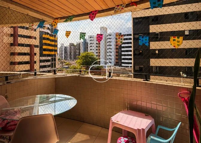 Apartamento Próximo ao Mar com 3 suítes na Ponta Verde - Foto 3