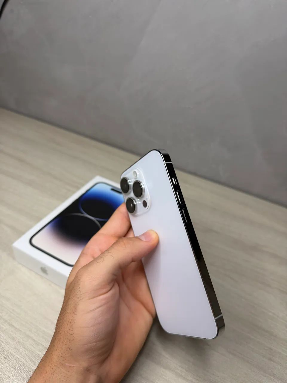 IPHONE 14 Pro Max Silver 256GB - Celulares e Smartphones - Jardim