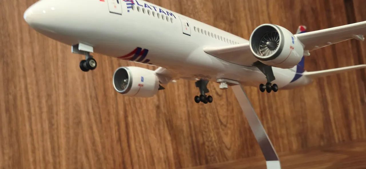 Boieng 787 LATAM "GRANDE 47 CM" novo  - Foto 2