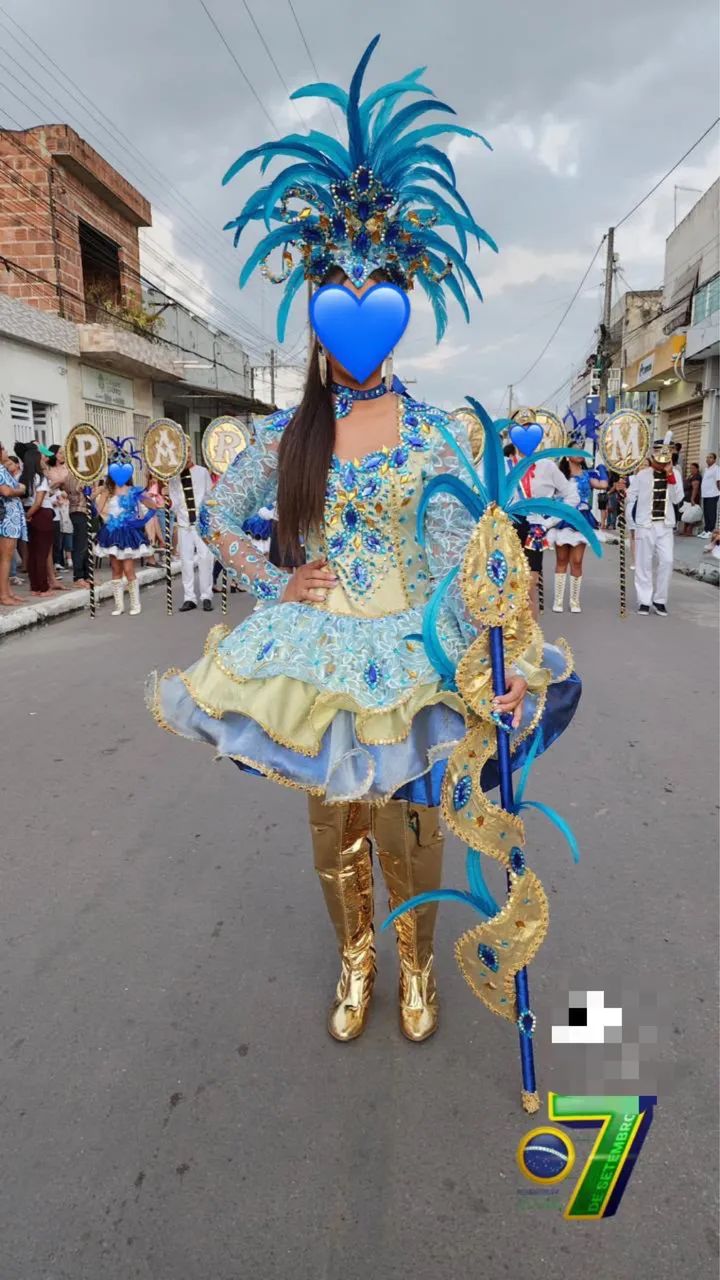 Roupa de destaque  - Foto 2