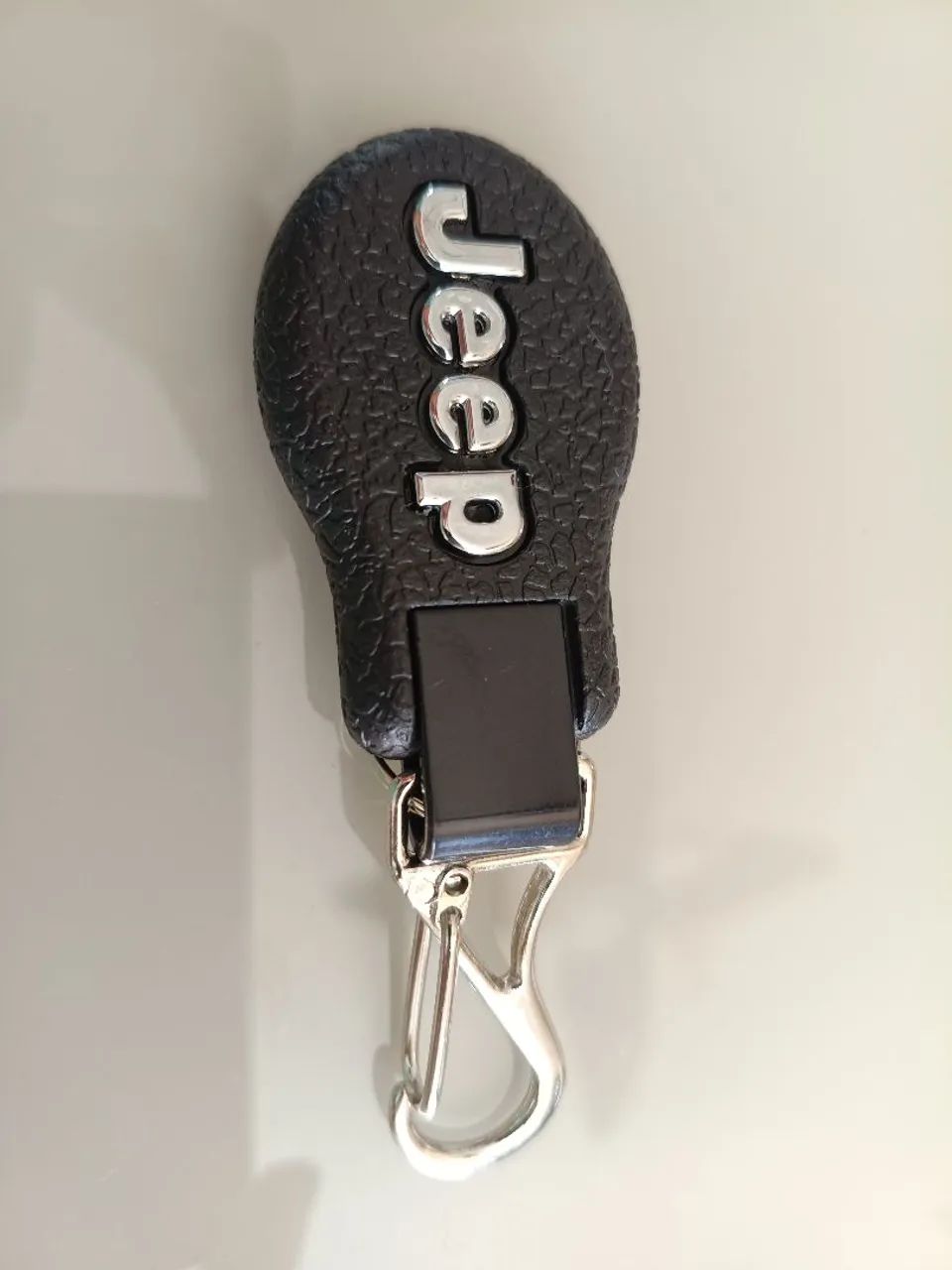 Chaveiro de couro Jeep