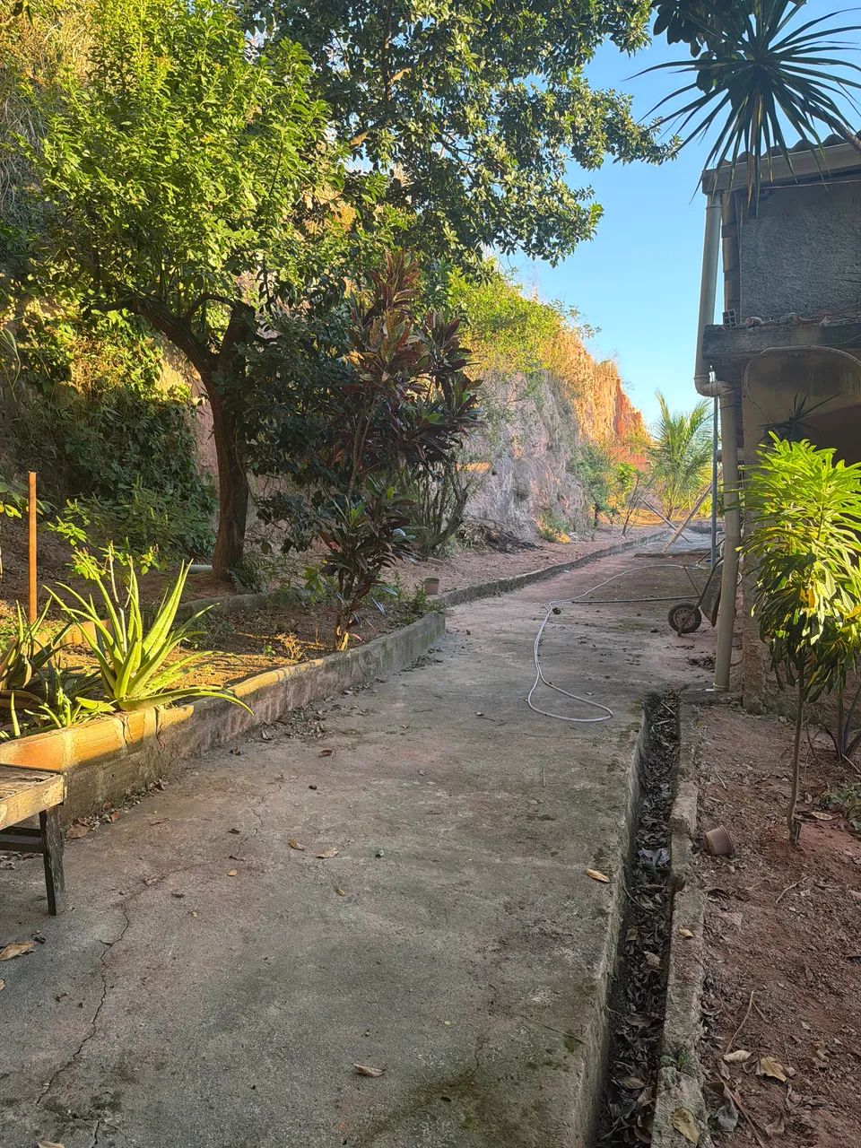 Casa ampla com quintal - Foto 4