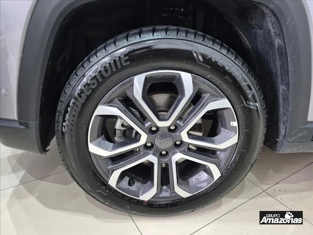 Jeep Commander Limited T270 1.3 TB Flex Aut., foto 19 de 20