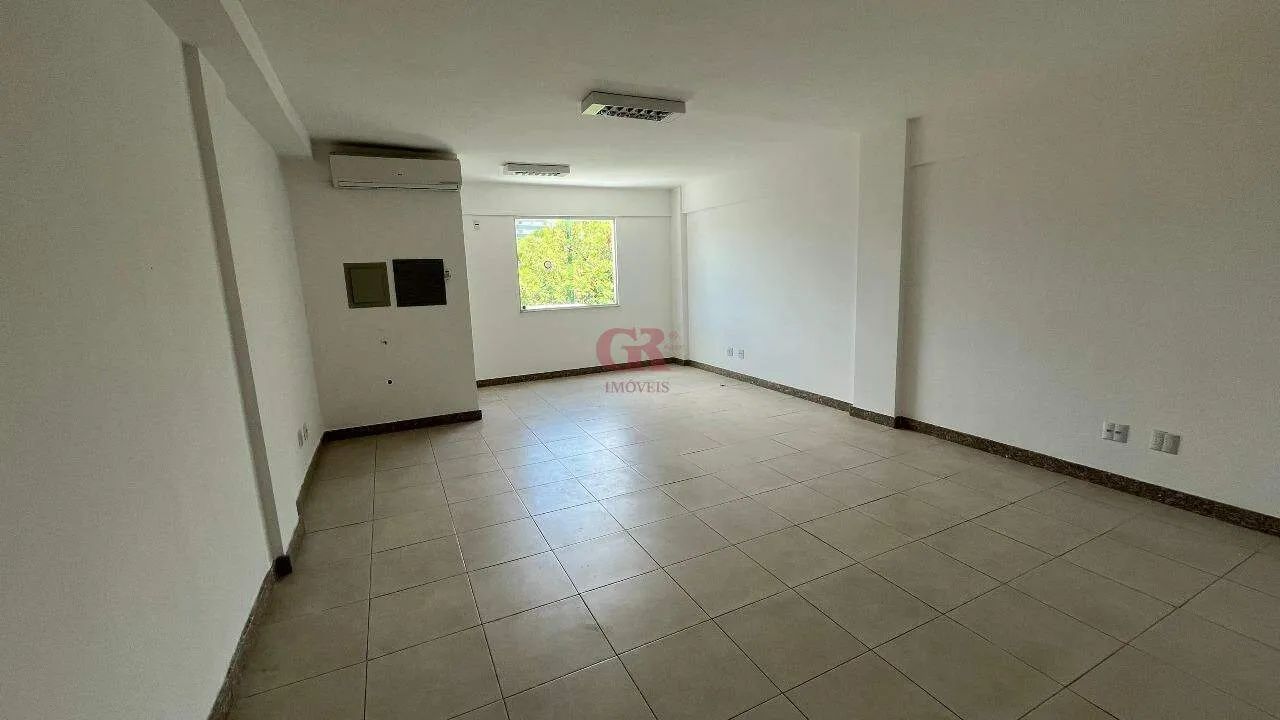Sala, excelente localização, próximo a todo comercio! - Foto 5