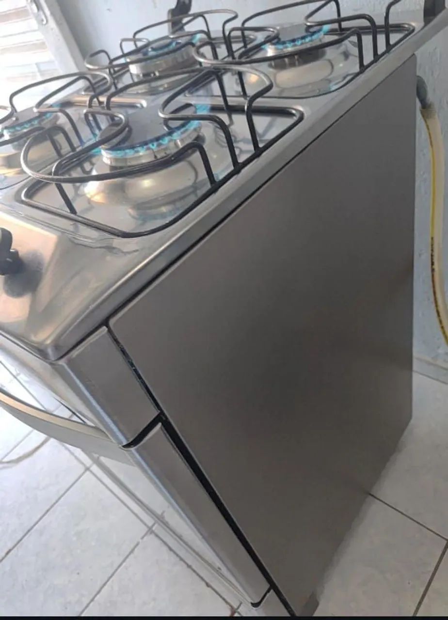 Fogão Brastemp de inox 4 bocas automático em ótimo estado possuem luz no forno pra sair hj - Foto 4
