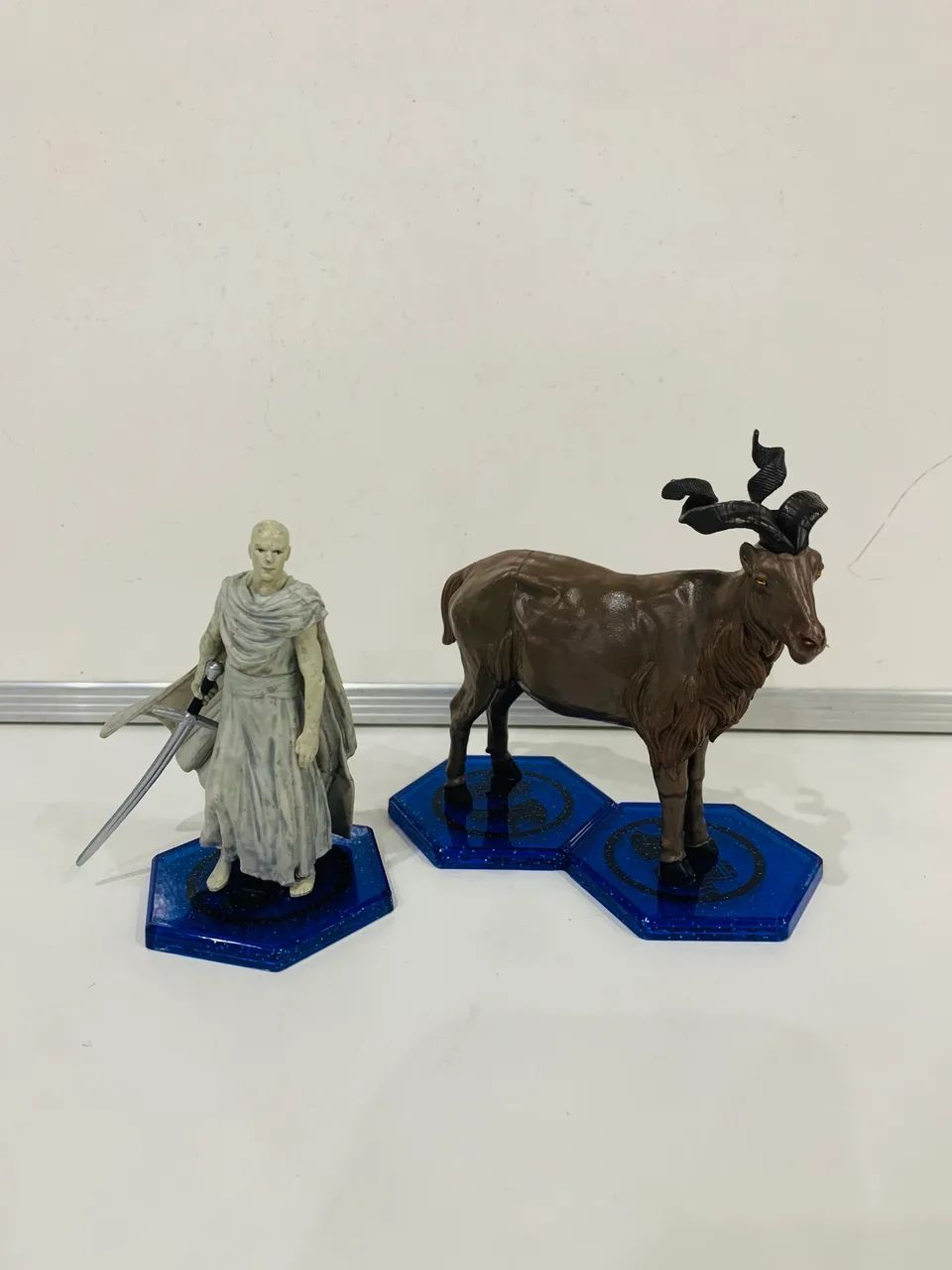 Bonecos Filme Thor - Bode e Gor Marvel