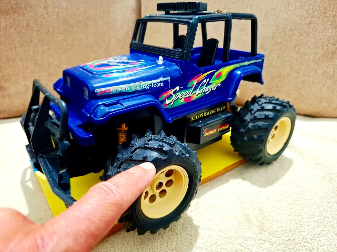 Miniatura Jeep Off Road decada de 80 - Foto 2