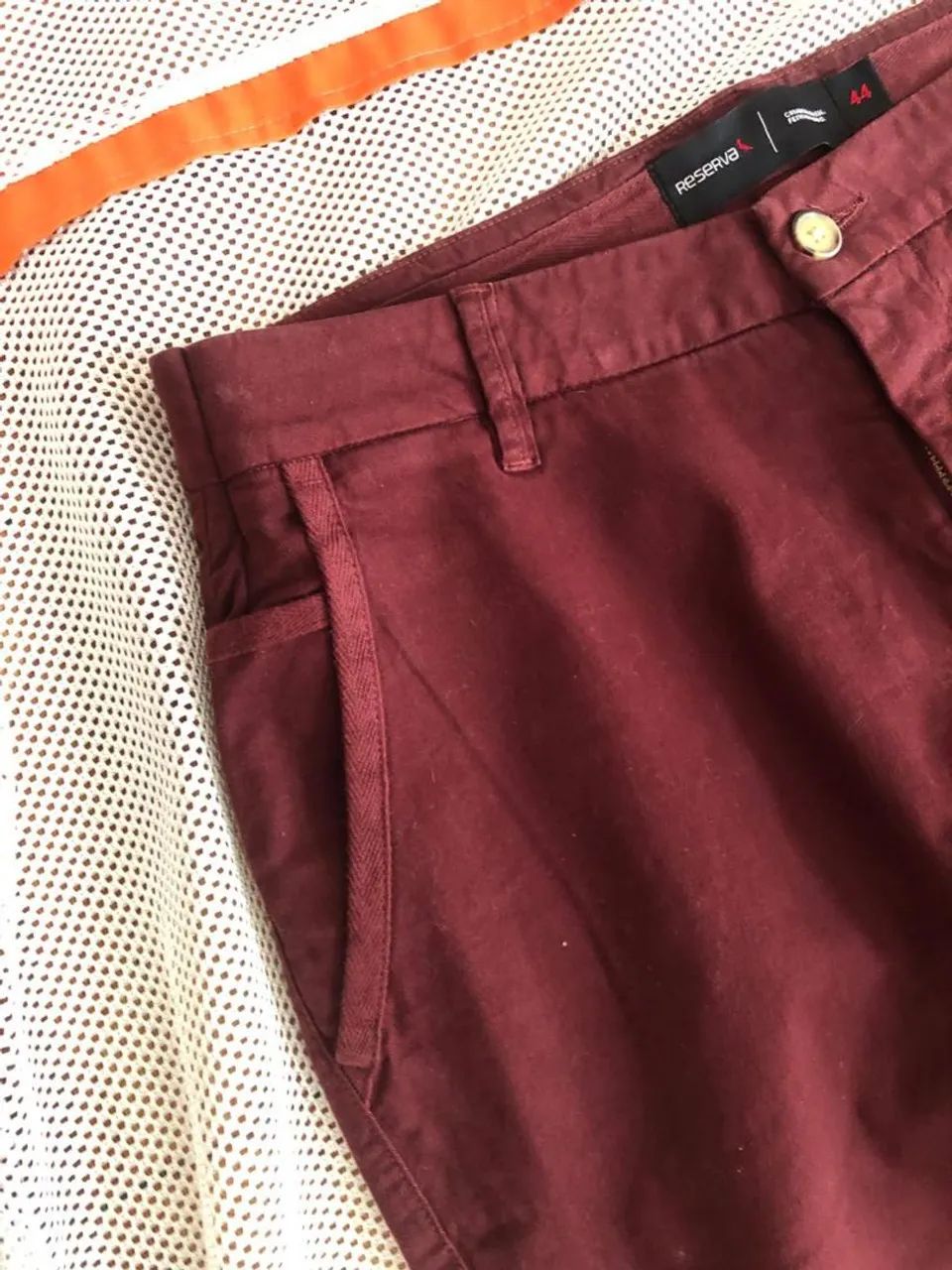 Calça sarja reserva vinho 44 com elastano impecável  - Foto 5