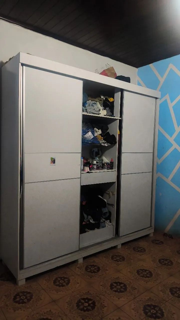 Guarda roupa usado
