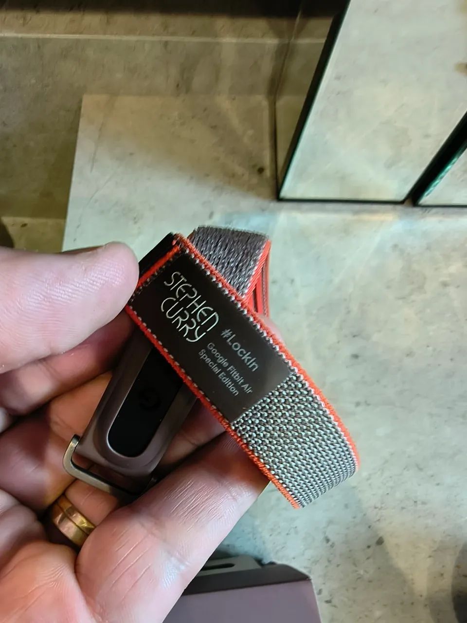 Pulseira Google fitbit air special edition  - Foto 4