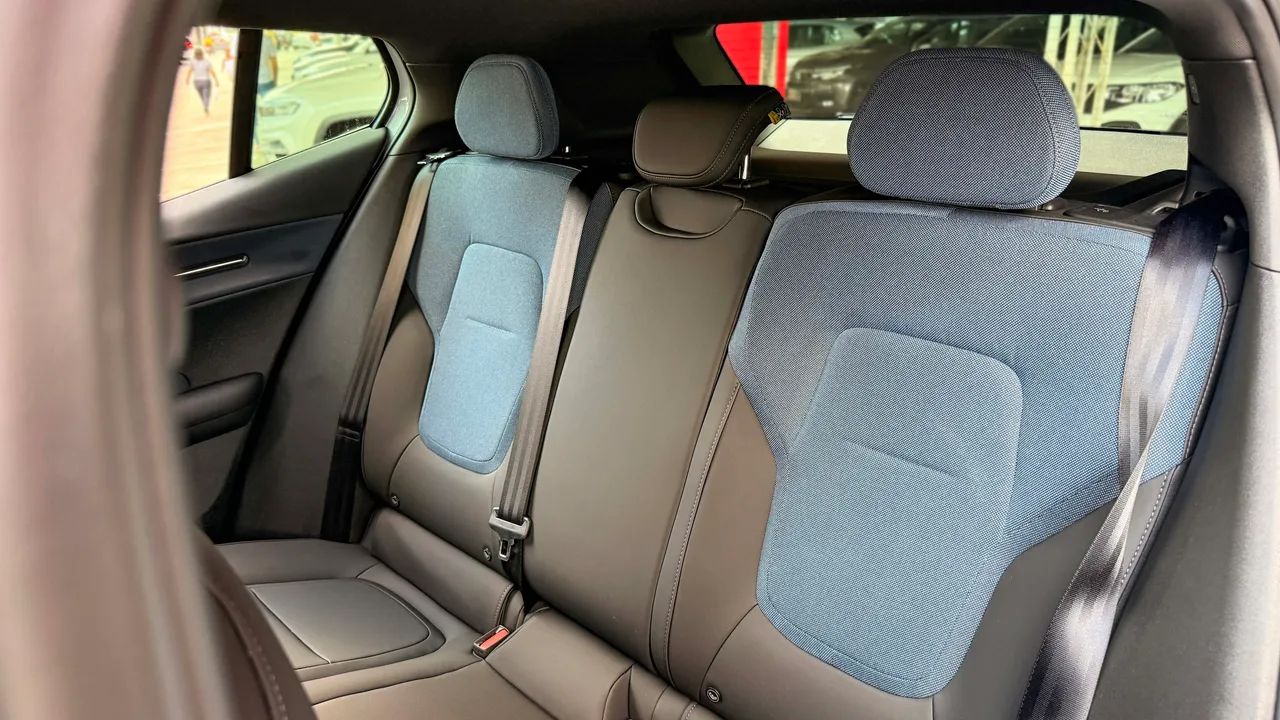 Volvo EX30 E60 Core (elétrico) 2024 - Foto 5