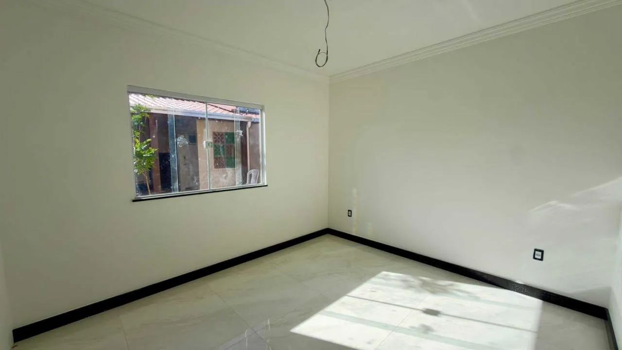 CASA EM RUA PÚBLICA NO LOTEAMENTO AQUARIUS II [5024] - Foto 2