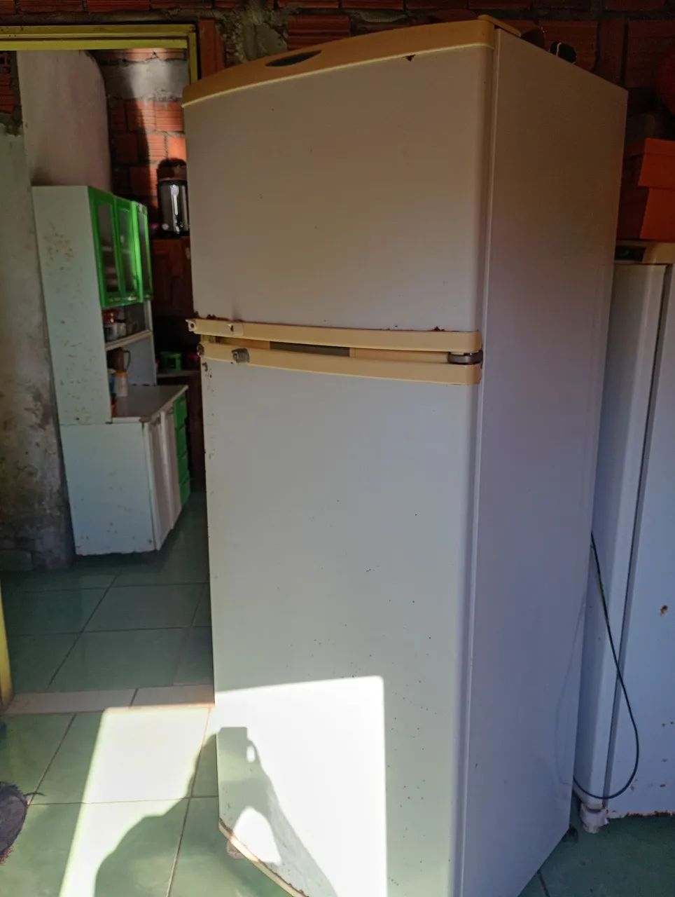 Estou vendendo uma geladeira duplex *