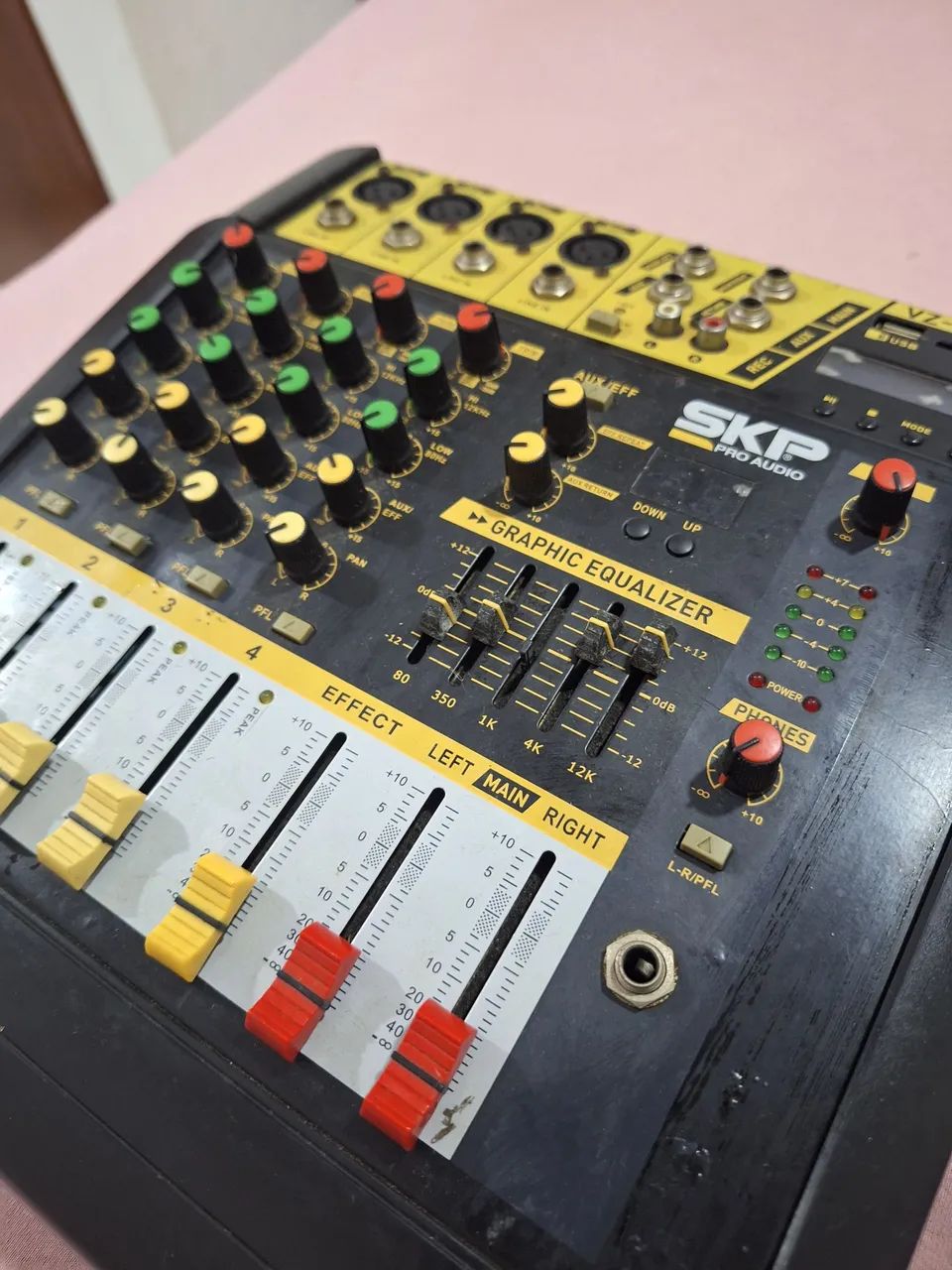 Mesa Amplificada SKP pro audio vz-40 II - Foto 4