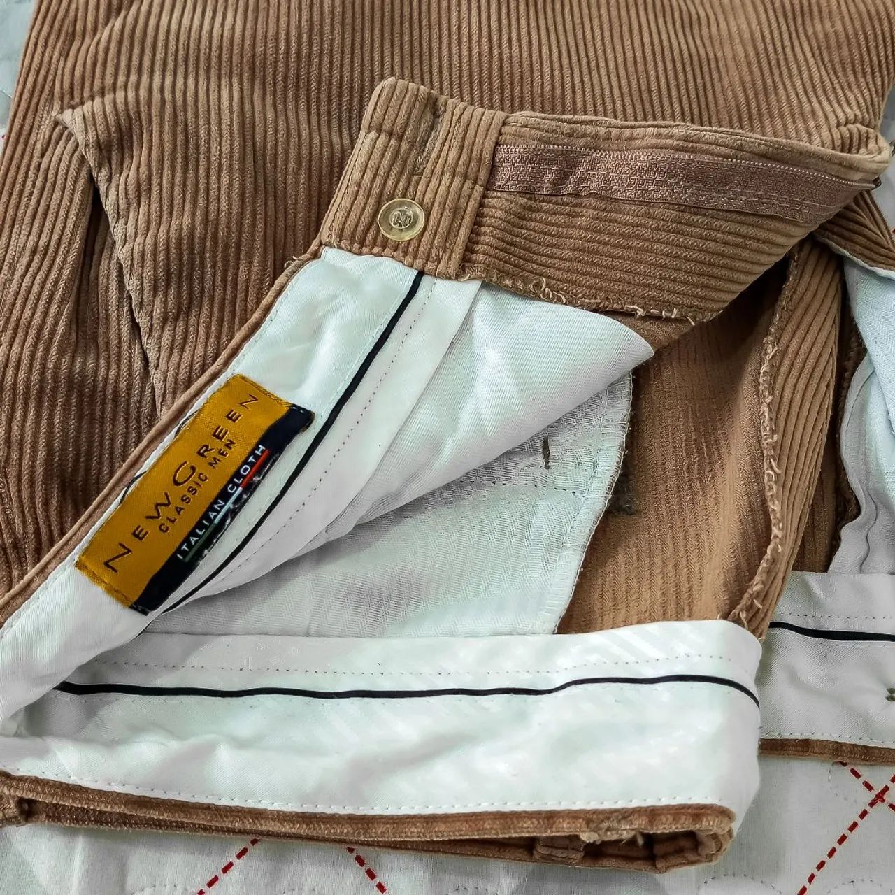 Calça de veludo  - Foto 4