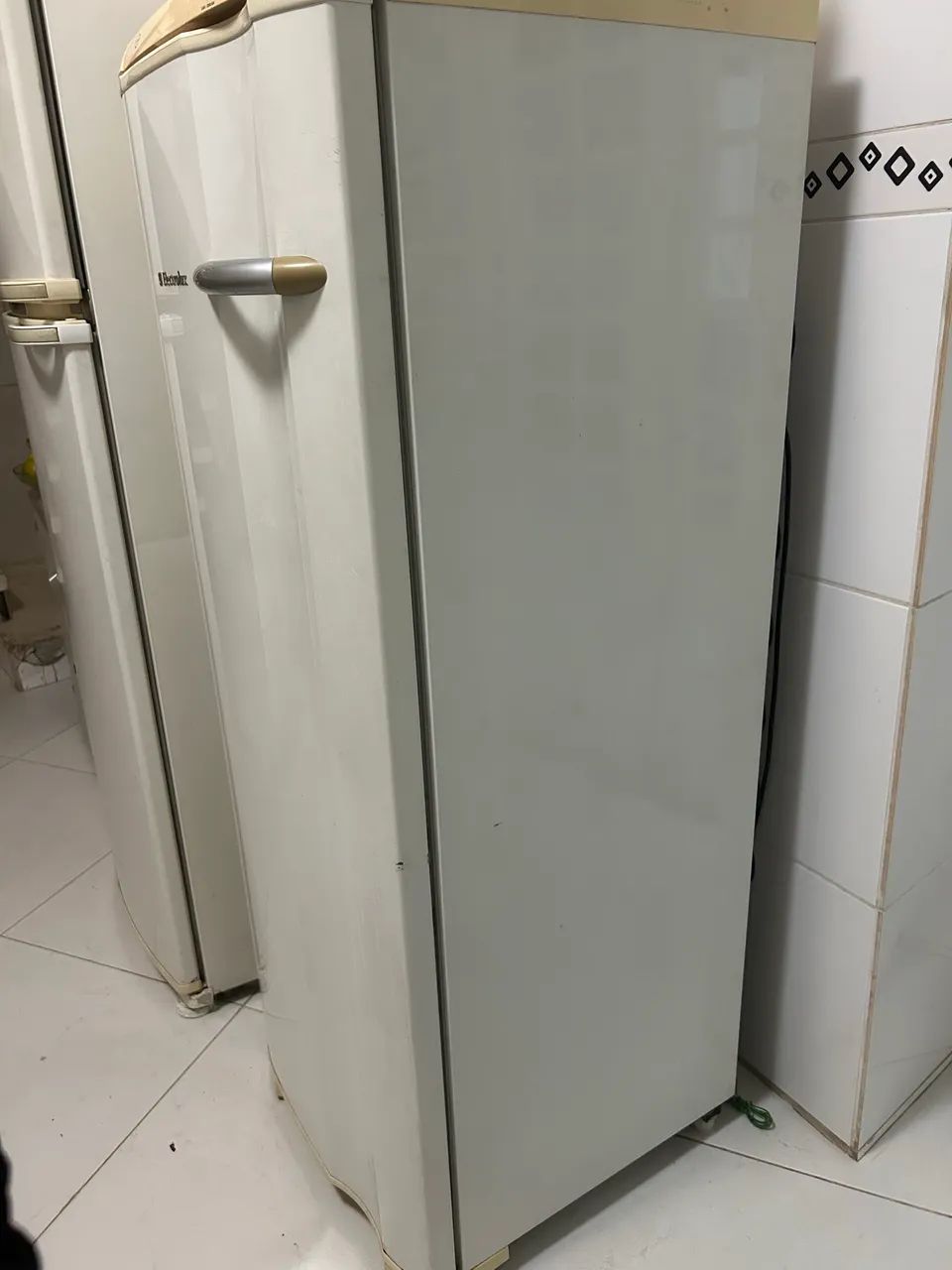 Freezer Electrolux (vazando gás) - Foto 2