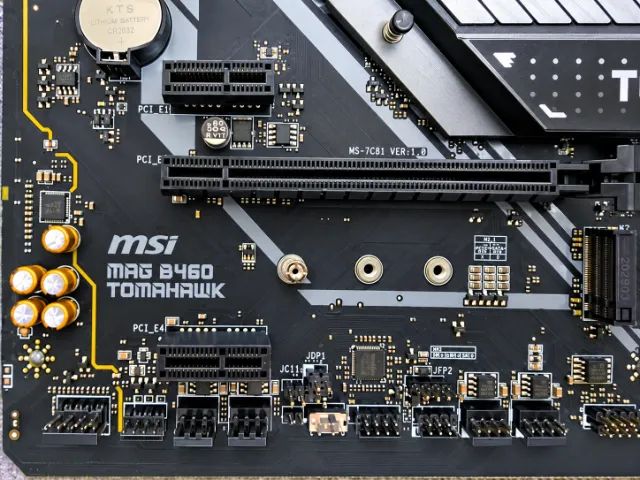 PLACA MÃE - MSI MAG B460 TOMAHAWK ? NOVA ? R$ 800
