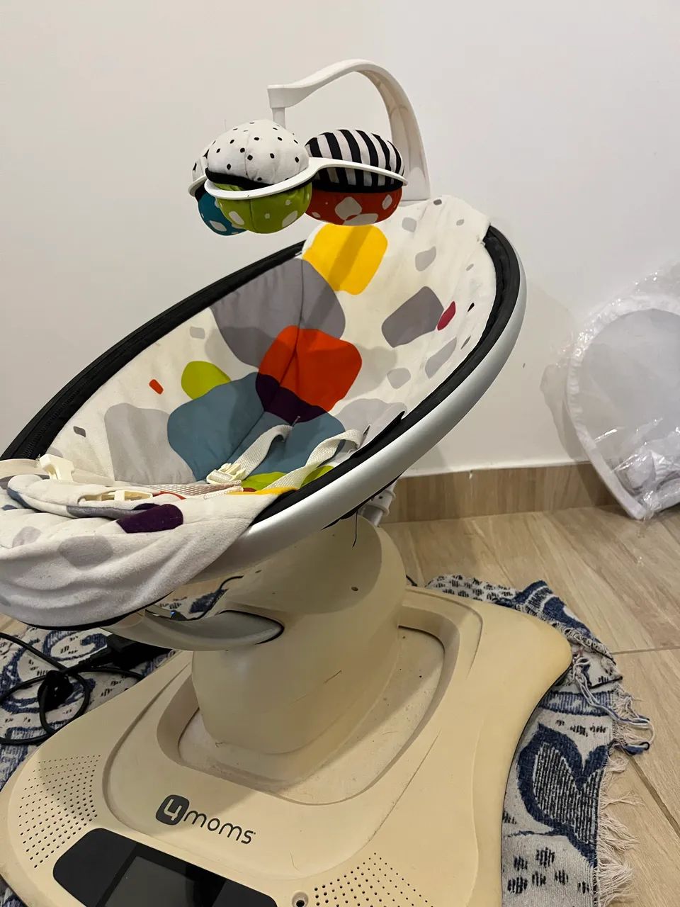 Cadeira de balanço elétrica 4moms - Foto 4