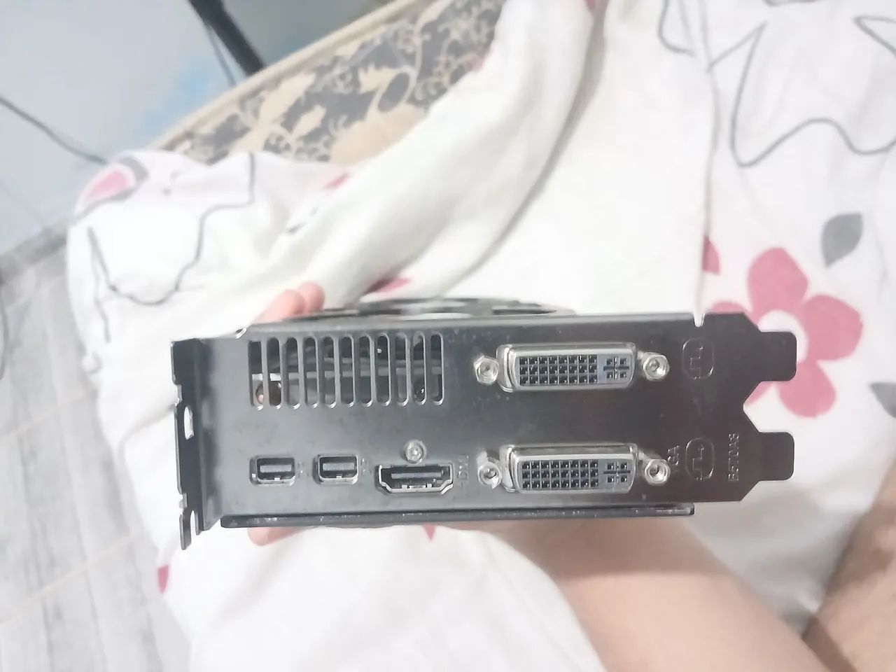 R9 270x 2GB DDR5  - Foto 2